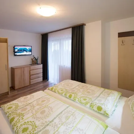 Neumayer * フィーホーフェン